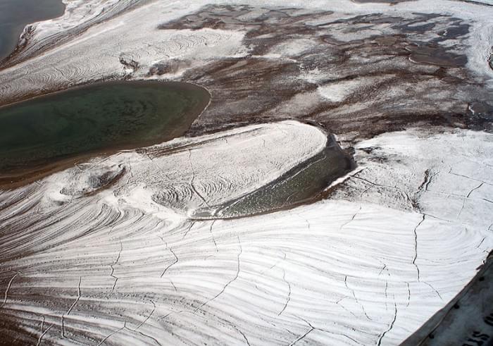 800px-Permafrost_in_High_Arctic_2.jpg