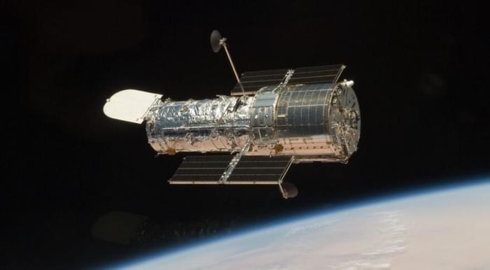 hubble-sts125release-879x485.jpg