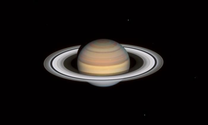 Hubble-Saturn-2021.jpg