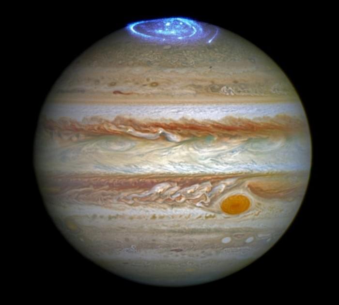 Hubble-Jupiter-Aurora-777x699.jpg