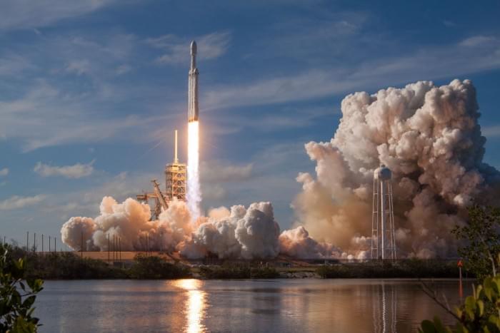 Falcon_Heavy_Demo_Mission_40126461851-1480x987.jpg