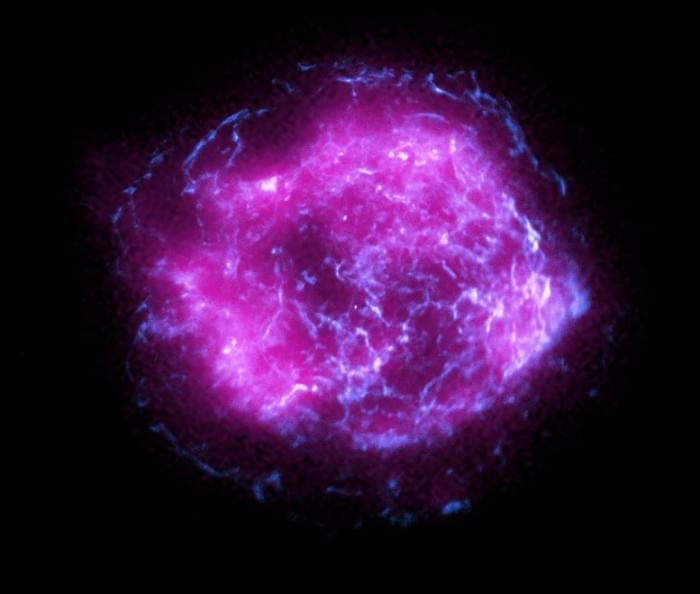 IXPE-Chandra-Cassiopeia-A-777x659.jpg