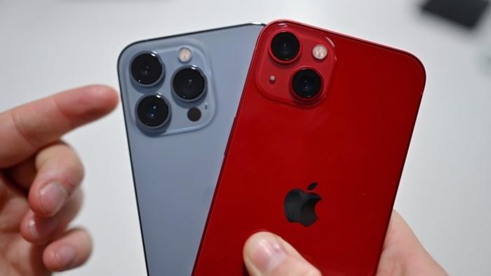 47263-92146-000-lead-iPhones-xl.jpg