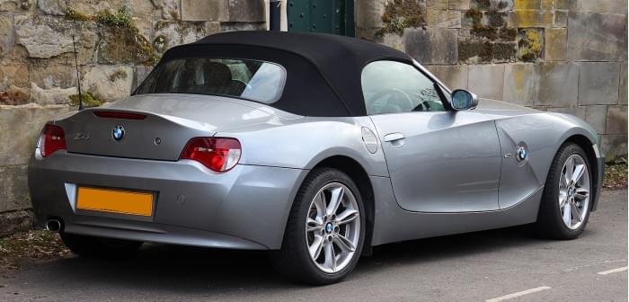 2006_BMW_Z4_SE_2.0_Rear.jpg