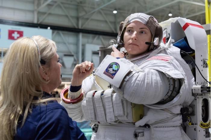 NASA-Astronaut-Kayla-Barron-During-Spacewalk-Training-2048x1365.jpg