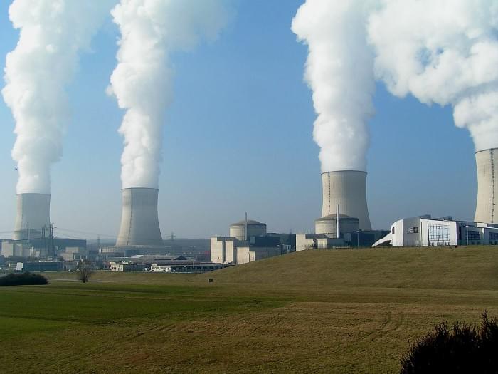 1600px-Nuclear_Power_Plant_Cattenom.jpg