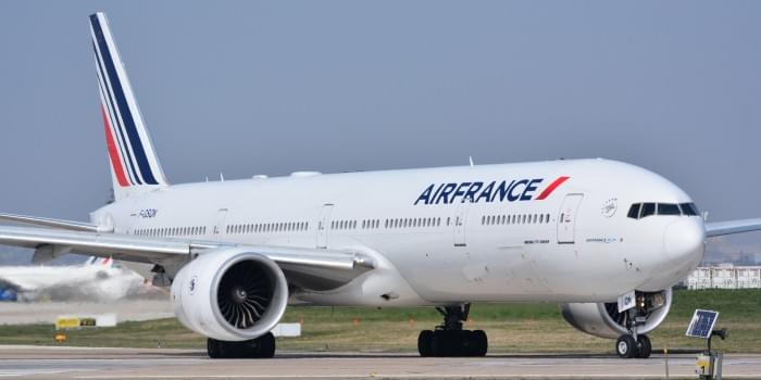 Boeing_777-300_(ER)_F-GSQN_-_Air_France_KLM.jpg