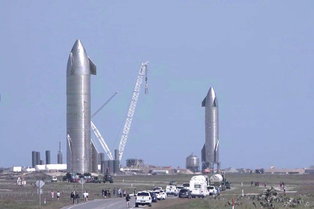 马斯克领导下的SpaceX在得州南部测试星际飞船原型<br>