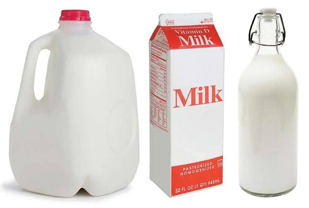 ▲从左至右依次为常见的 3 种牛奶包装：塑料罐、纸盒和玻璃瓶. 图片来自：Sfgate