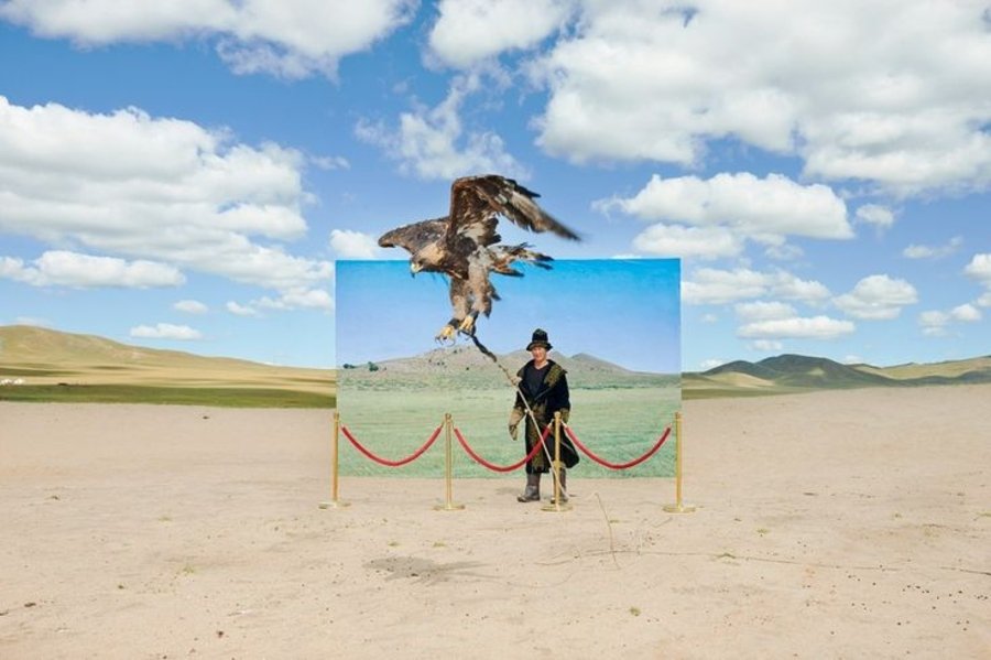 ● 2017年，蒙古国在已经沙化的昔日草场上纪念世界防治荒漠化和干旱日 / 网络<br>