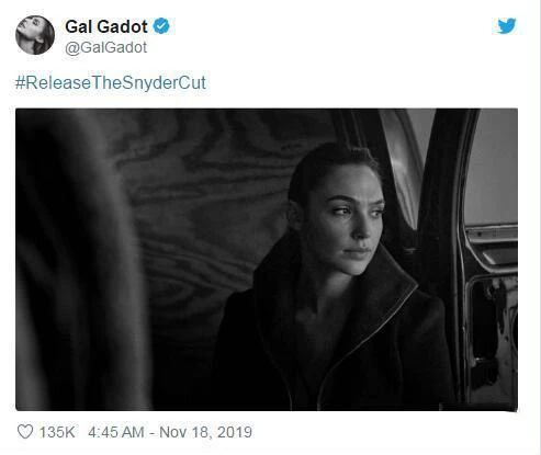 “神奇女侠”盖尔·加朵呼吁放出《正义联盟》扎克·施奈德剪辑版