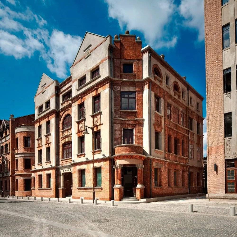 圆明园公寓，也是典型的安妮女王时期的建筑风格<br>