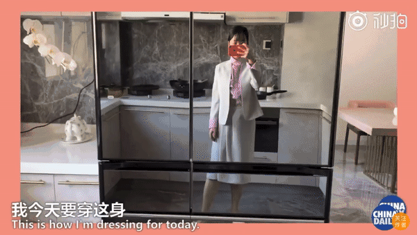 《小姐姐的两会初体验》系列VLOG  图片来源：《中国日报》微博<br>