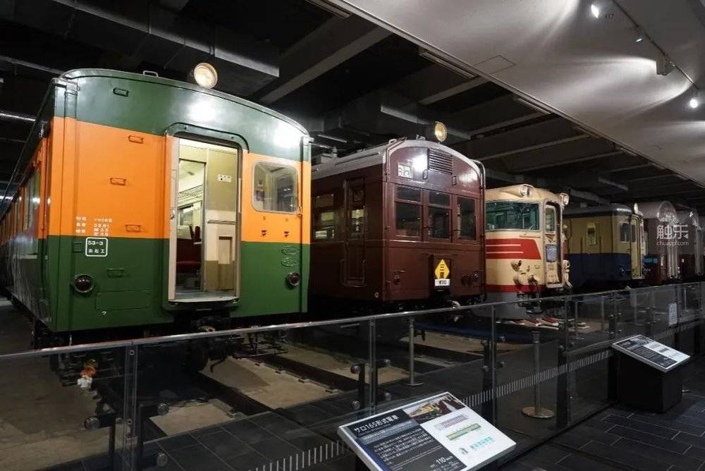 铁道爱好者大多对不同的车型、线路如数家珍（照片拍摄于名古屋铁道馆）<br>