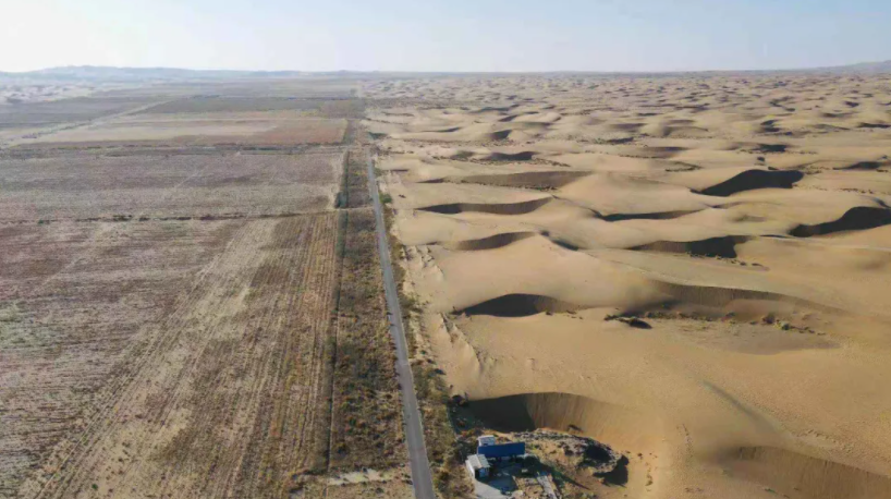 在腾讯帮助下，科研团队进行的沙漠化治理项目