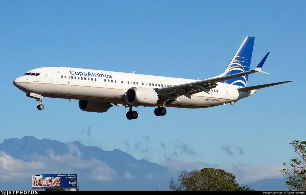 图：与美联航涂装相似的巴拿马航空　Jetphotos图片，摄：Alexis Navarro