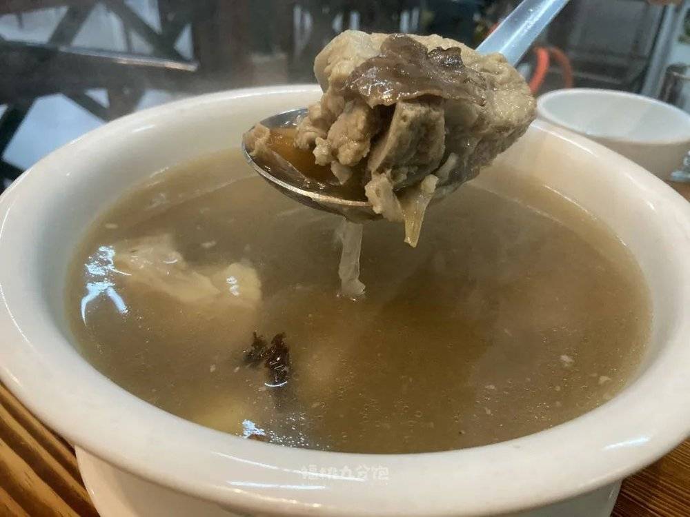 东南亚美食的肉骨茶<br>