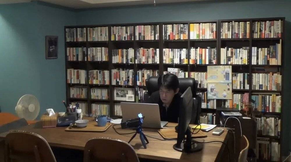 NHK纪录片中坂元裕二的工作室<br>