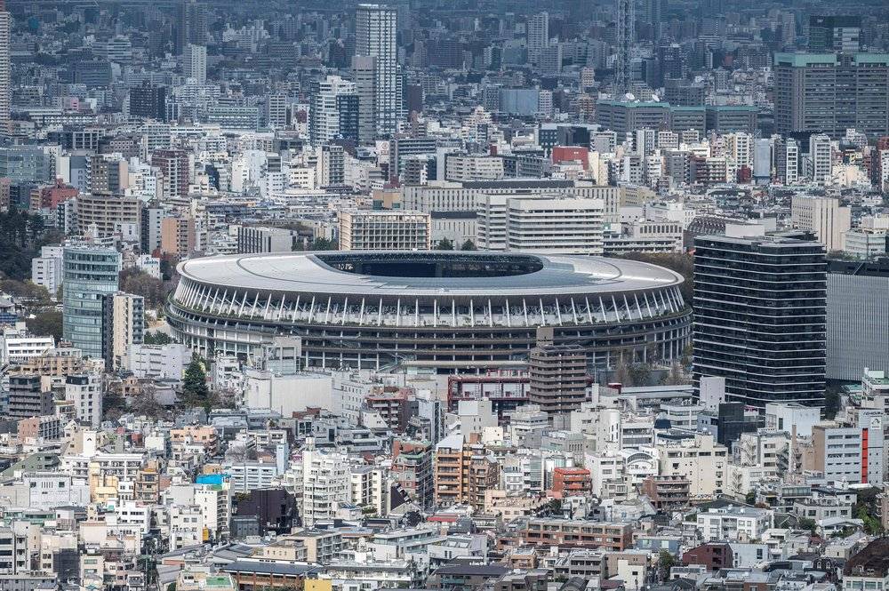 东京新国立竞技场，由日本建筑师隈研吾团队设计，工程费用达14.27亿美元（约100.7亿人民币），工期历时三年，即将成为2020年东京奥运会和残奥会开幕式、闭幕式、以及一些赛事的举办地。图片来源：视觉中国