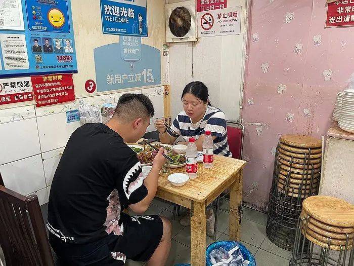 店内食客 （图片拍摄：韦香惠）