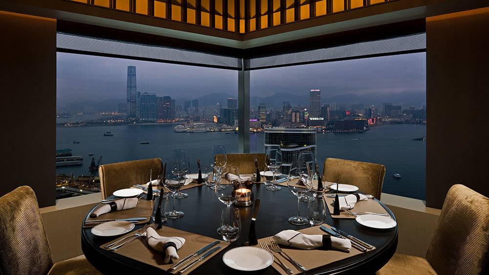 傅厚民的设计理念有时会被称为relaxed luxury / 图片来源：The Upper House, Hong Kong ; 摄影：Michael Weber