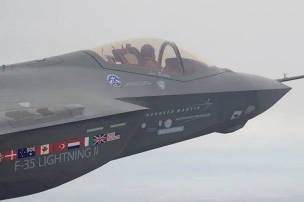 F-35C战斗机<br label=图片备注 class=text-img-note>