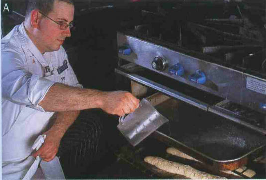 《学徒面包师》在烤箱中制造蒸汽的插图<br>