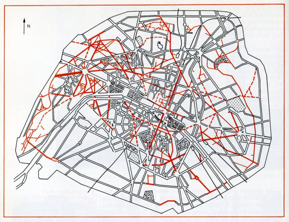 奥斯曼巴黎大改造的地图。红色线条是规划修建的大道，其中不少硬生生切开了原有的城市肌理。图片来源：architokyo.wordpress