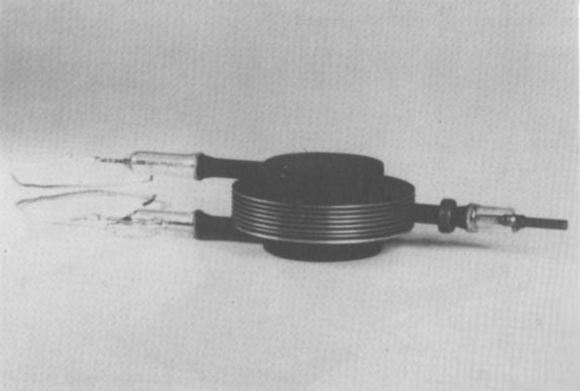 通用电气实验室在二战期间建造的磁控管