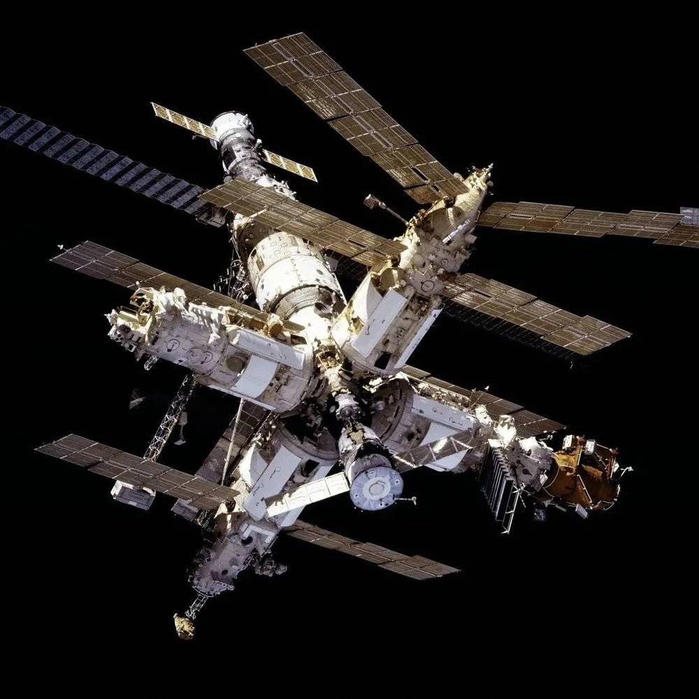 和平号空间站，图源：NASA