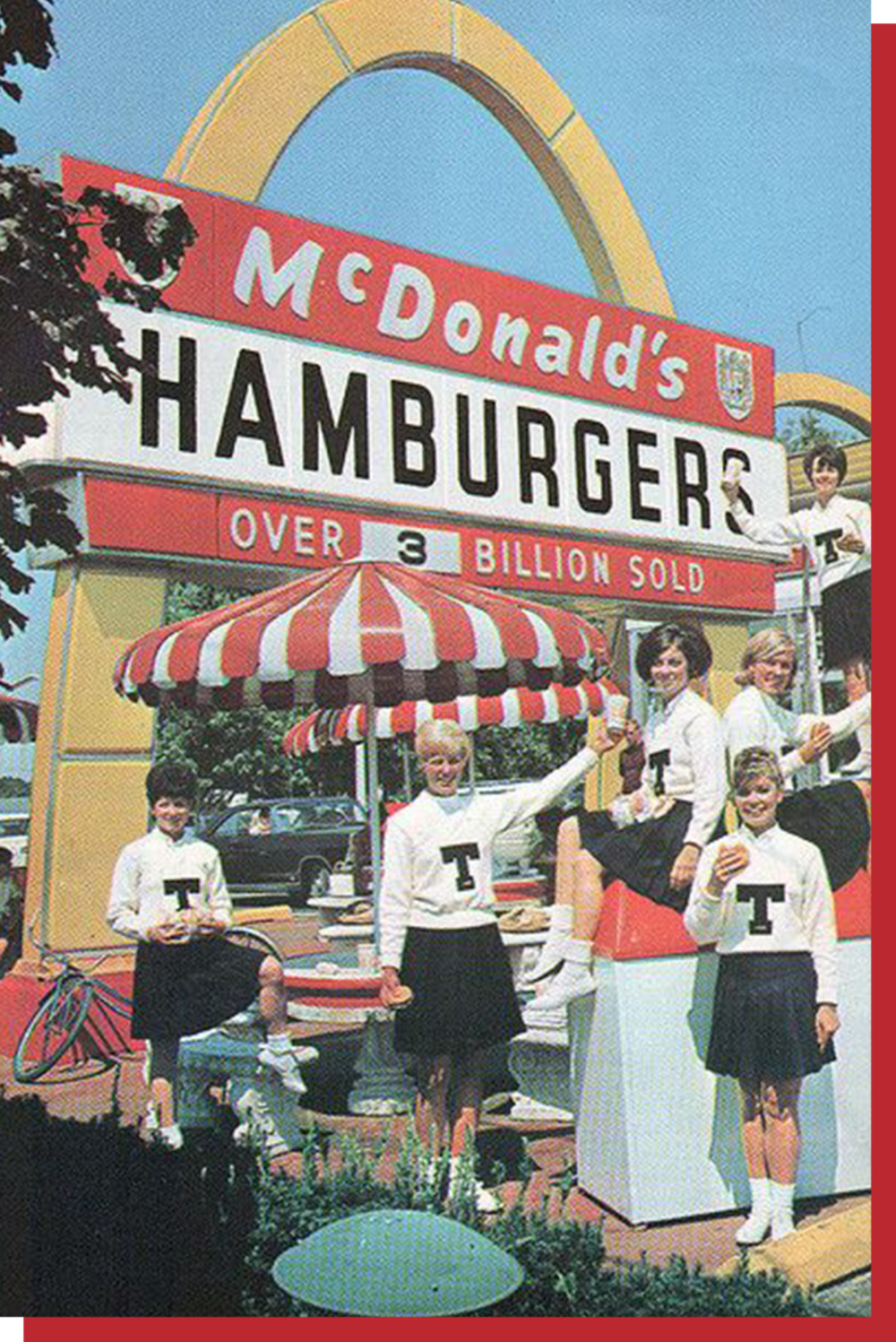 麦当劳当时在汉堡制作、宣传销售方面取得的成功，为同样是快捷食物的比萨的工业化提供了经验。© flickr.com