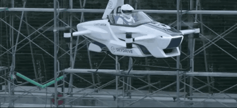 2020 年 8 月，日本公司 SkyDrive 发布飞行汽车原型车首次试验视频