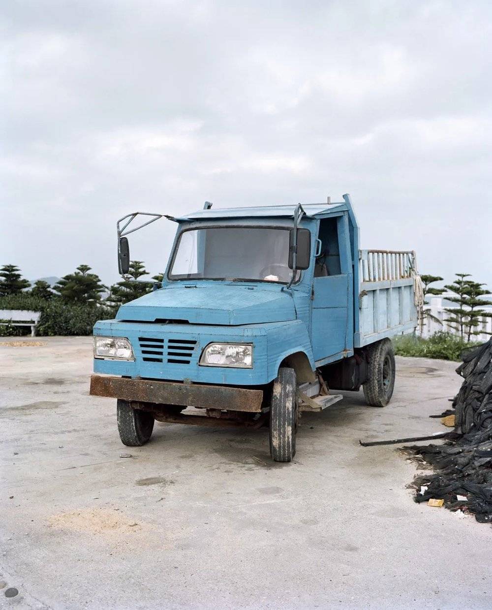 蓝色卡车, 白青乡 / Blue Truck, Baiqing Village, 2017。