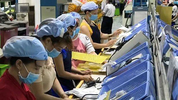越南的一家耐克加工厂内 视频截图<br>