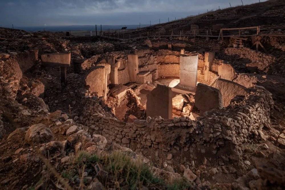 11000多年前，在世界上最古老的寺庙——土耳其Göbekli Tepe的宴席菜单上，就已经有了谷物。来源：Vincent J. Musi<br>