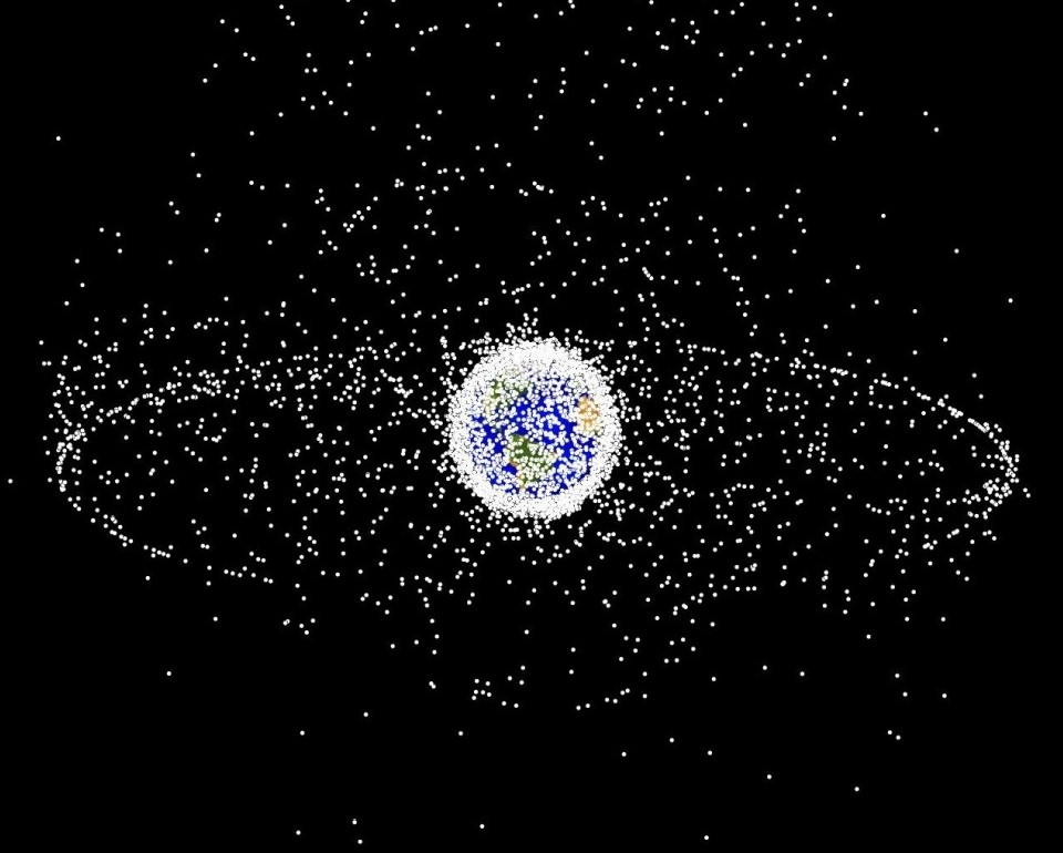 图｜地球周围的太空垃圾（来源：NASA）