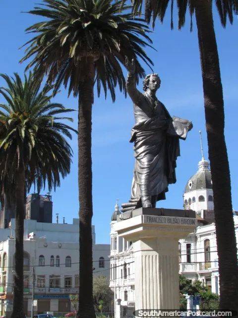 位于智利瓦尔帕莱索的毕尔巴鄂雕像（来源：southamericanpostcard.com）<br>