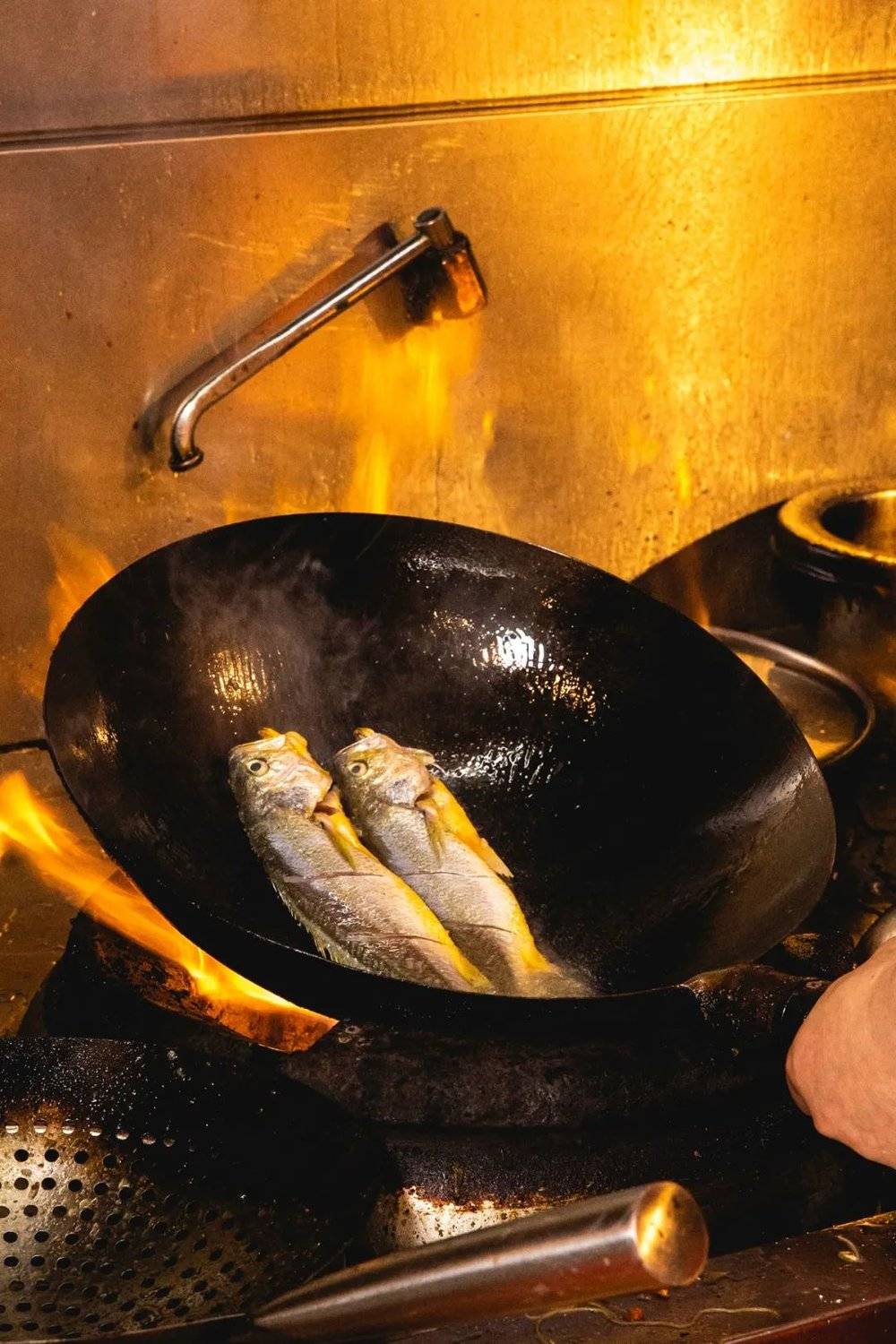 新鲜大黄鱼，怎么做都好吃，摄影：朱梦菲