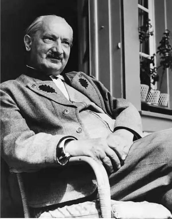 马丁·海德格尔（Martin Heidegger）（图片来源：medium.com）<br>