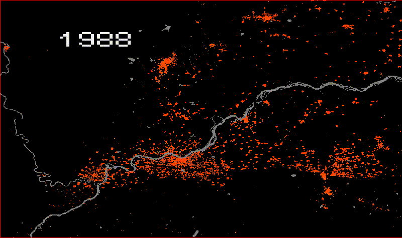 ▲地图中心靠上的城市就是鹤岗，她的下方是更大的城市佳木斯。时间从1988年到2018年，三十年的城市扩张，色带颜色从红，黄，绿到蓝。笔者使用清华大学提供的30年全球人工建设不透水路面(GAIA)遥感数据集制图