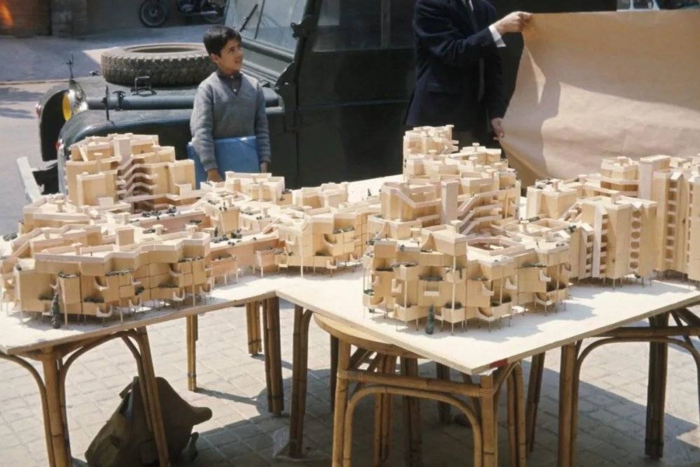 Barrio Gaudi 模型，Reus，Spain，1968. Image ©RBTA<br>