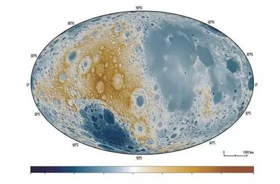 （图为“嫦娥”探测器做的全月面立体图，用高科技复原了月球上的陨石坑貌）<br label=图片备注 class=text-img-note>