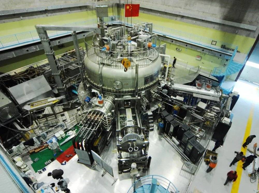 全超导托卡马克核聚变实验装置（EAST）