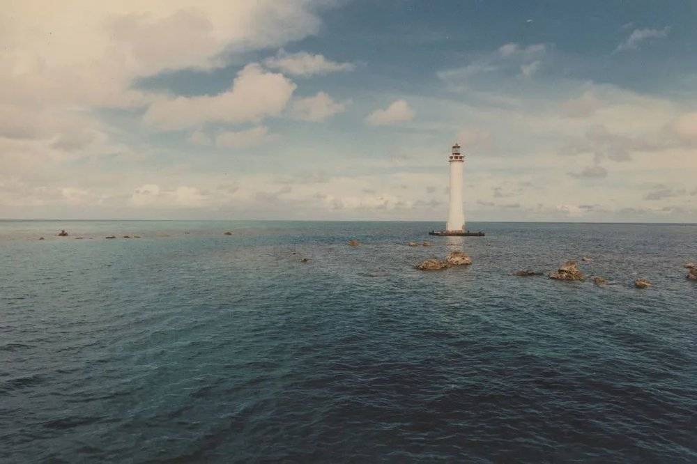 南海海域的北礁灯塔与航道。©海南省博物馆