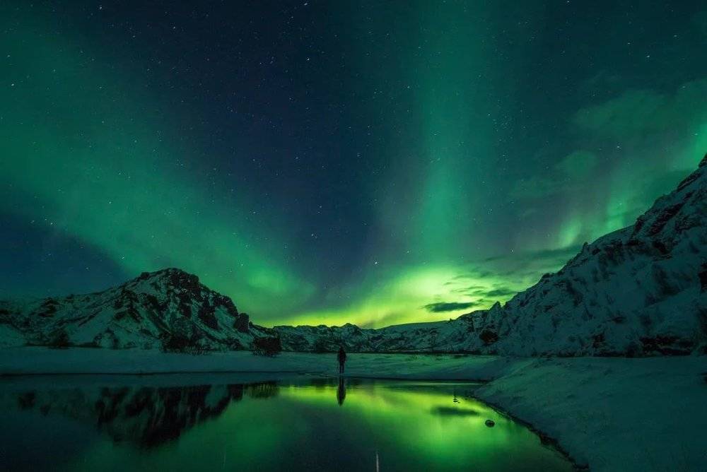 冰岛是全球唯一全境都可以观赏到极光的国家。/unsplash<br>