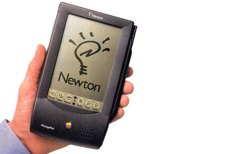 苹果于1993年推出首款搭载Arm芯片的设备Newton Message Pad<br>