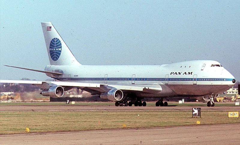 执飞PA1736次航班的泛美航空公司波音747-121型客机