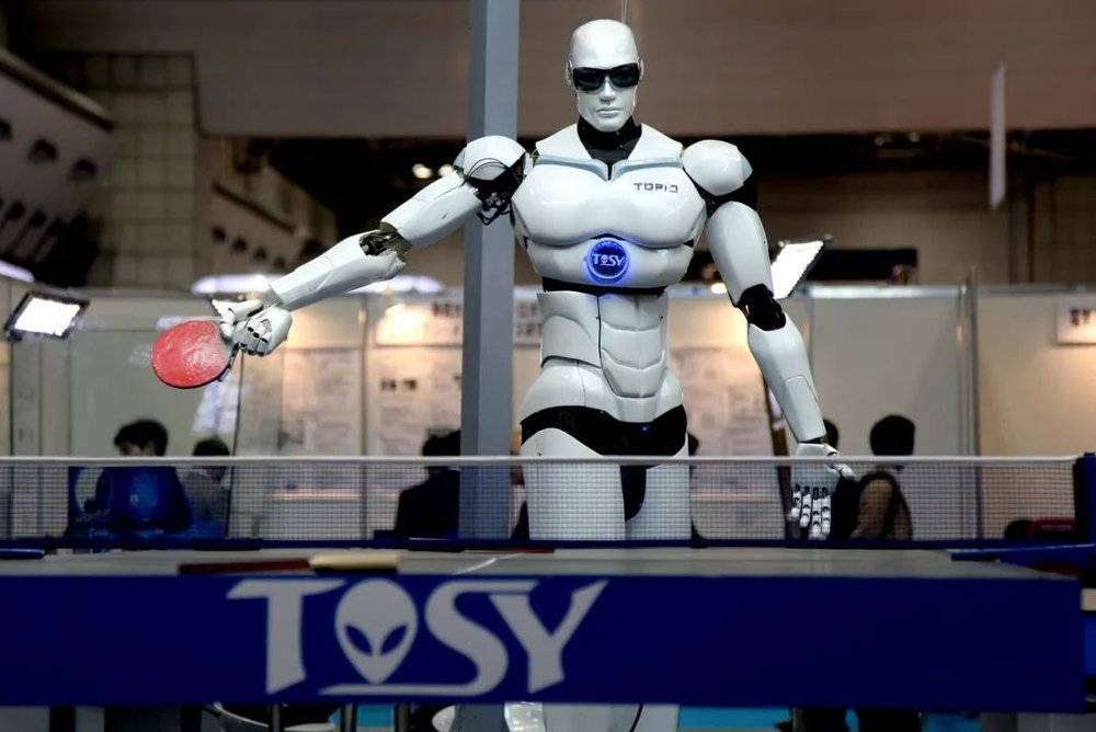 2009年，在东京举行的国际机器人展<br>