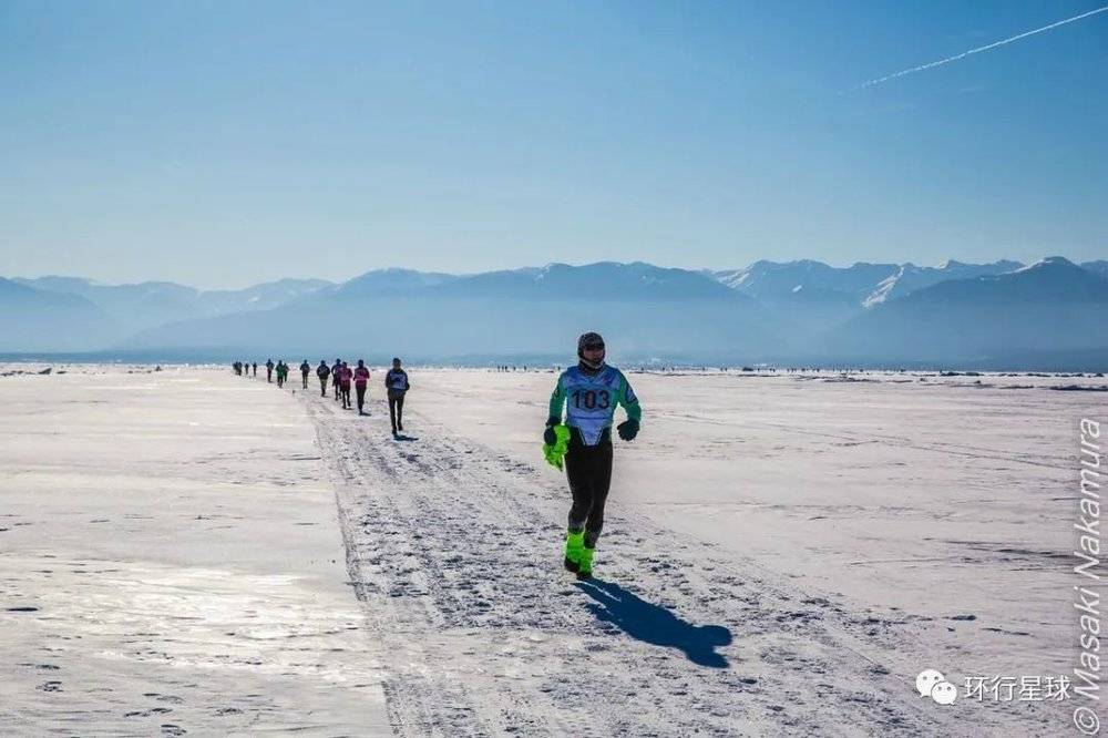 2022年2月27日，第18届贝加尔湖冰上马拉松