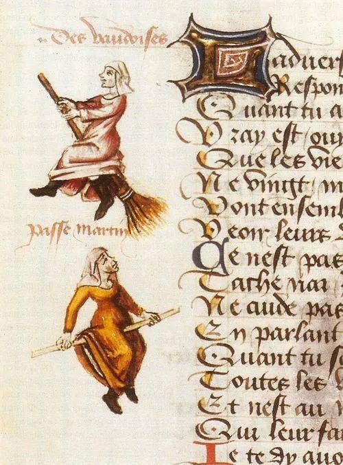 目前已知最早魔女骑扫帚的形象，出自马丁·勒·法兰克长篇诗《女性捍卫者》的插画（Martin le Franc，《Le Champion des Dames》，1451 ）